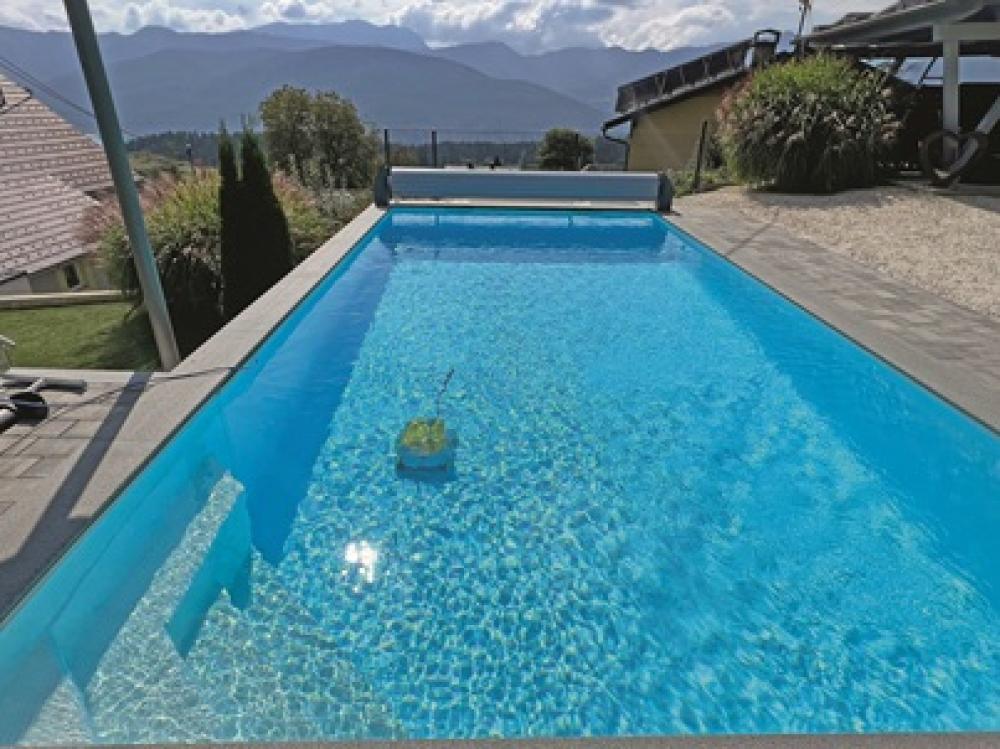 Rollabdeckung Contura elektrisch Polycarbonat Solarlamellen